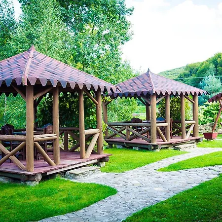 Tsisarske Urochyshe Holiday park *