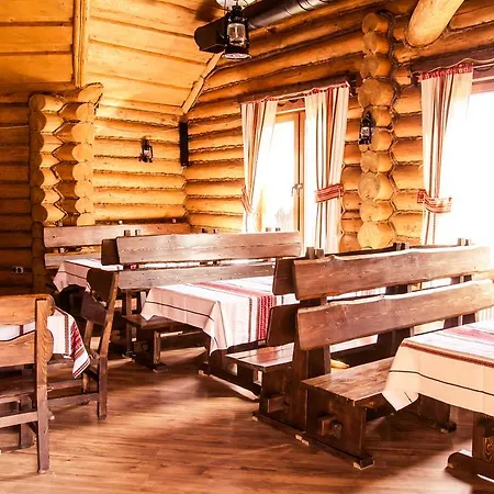 Aldeamento Turístico Tsisarske Urochyshe Rozgirche