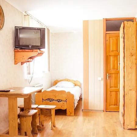 Tsisarske Urochyshe *