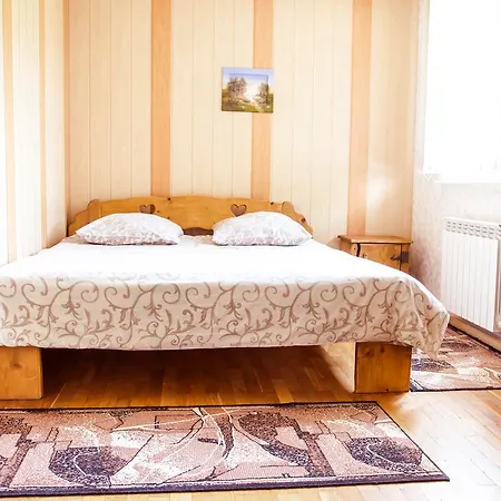 Tsisarske Urochyshe Aldeamento Turístico Rozgirche