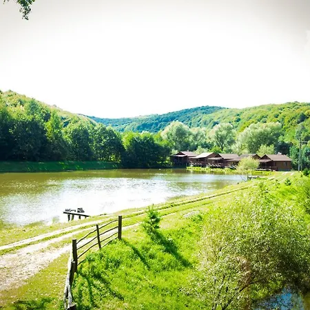 Tsisarske Urochyshe Aldeamento Turístico *