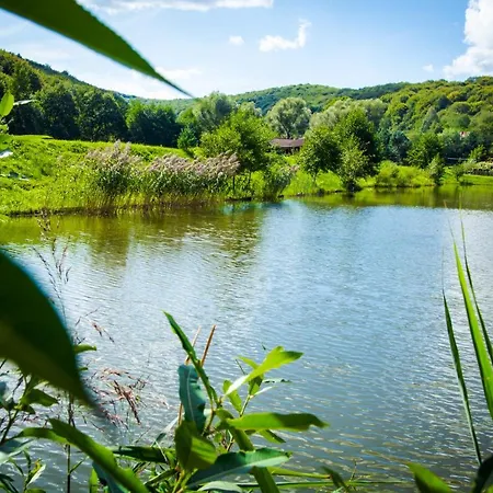 Tsisarske Urochyshe *